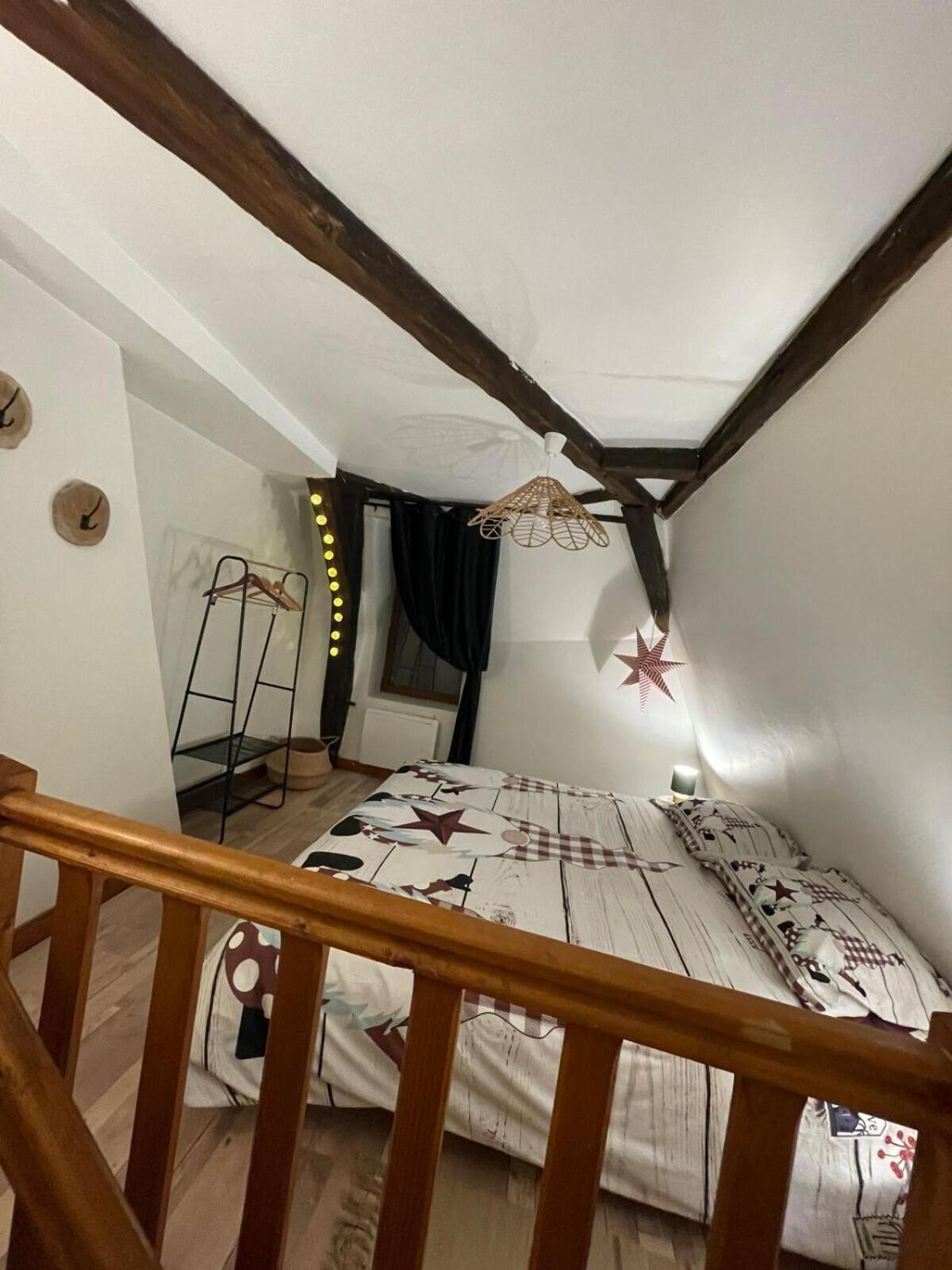 "La Petite Maison" Triplex Au Centre Ville - Les Terres Du Roy Avallon Kültér fotó
