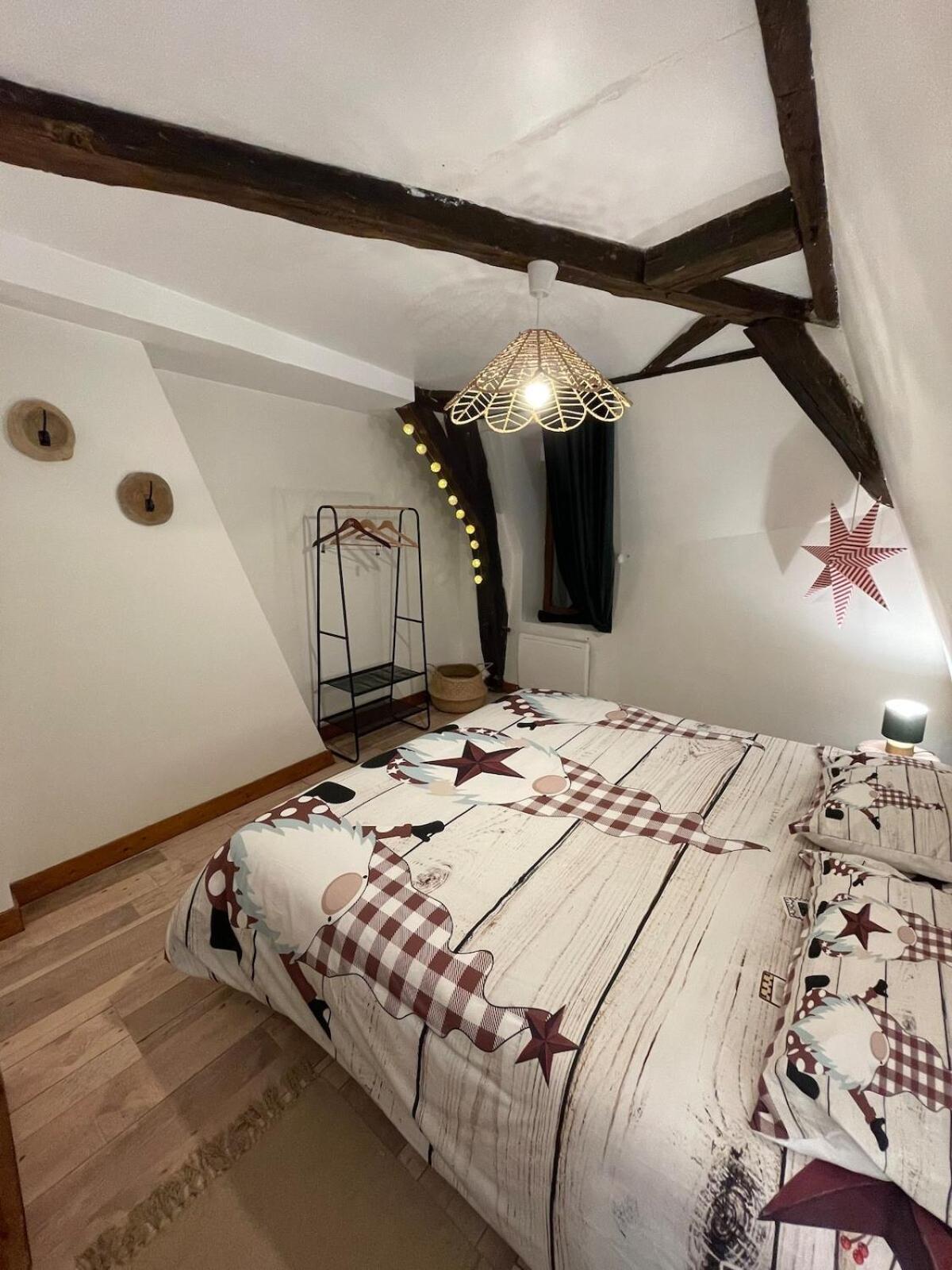 "La Petite Maison" Triplex Au Centre Ville - Les Terres Du Roy Avallon Kültér fotó