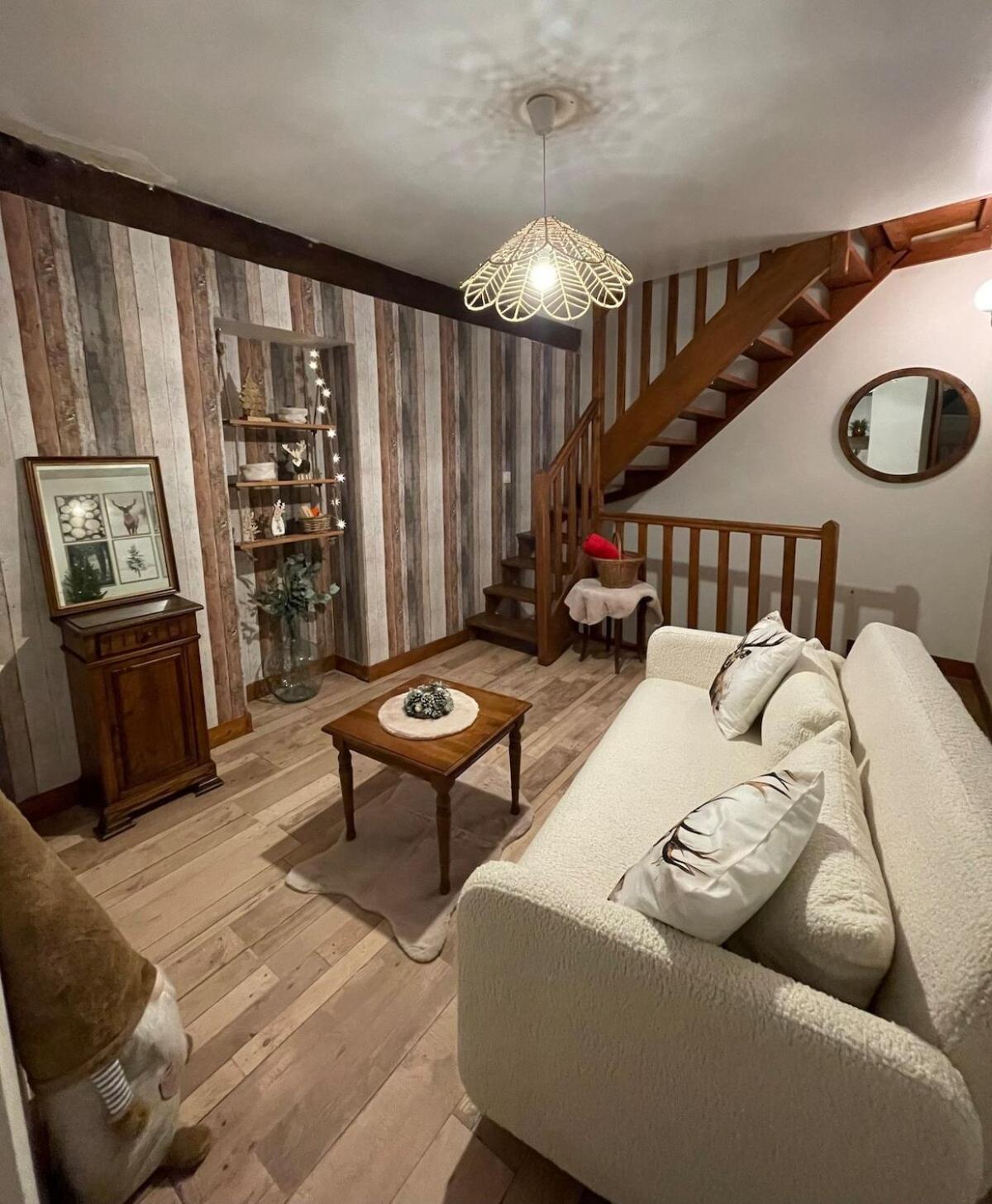 "La Petite Maison" Triplex Au Centre Ville - Les Terres Du Roy Avallon Kültér fotó