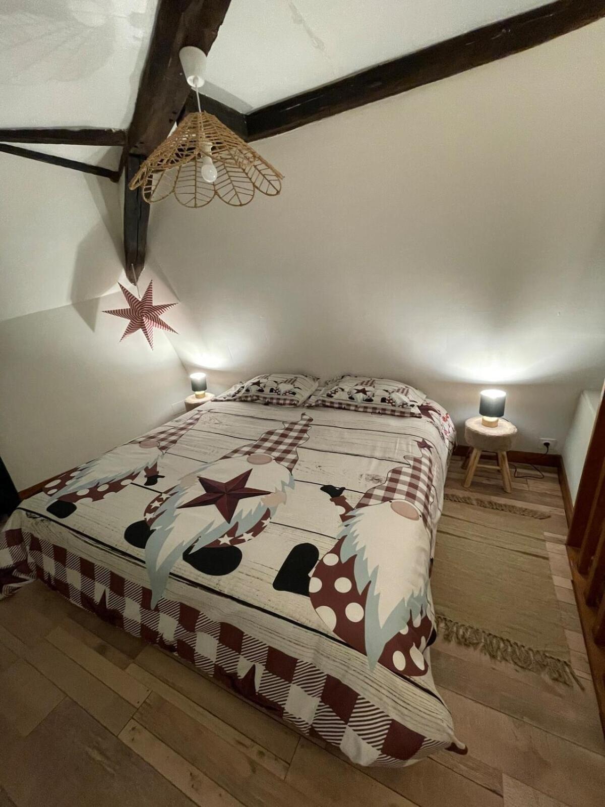 "La Petite Maison" Triplex Au Centre Ville - Les Terres Du Roy Avallon Kültér fotó